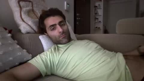 kikkus01 online show from March 2026 09:12:01 PM