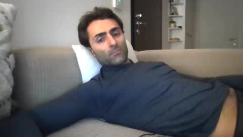 kikkus01 online show from April 2026 08:04:01 PM