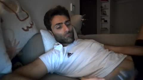 kikkus01 online show from April 2026 08:18:01 PM