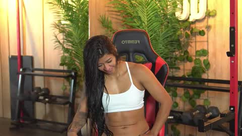 Kim online show from October 2025 01:12:02 PM