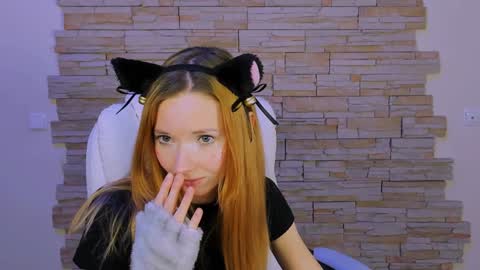 Snapshot of kim_boyd chatting on December 2024 06:59:01 PM kim_boyd online show from December 2024 06:59:01 PM