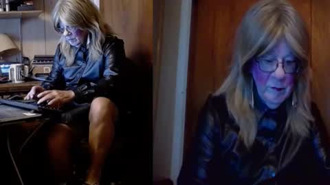 Snapshot of kim_crossdresser1 chatting on September 2025 02:32:01 PM kim crossdresser no nude room and clean chat only. online show from September 2025 02:32:01 PM