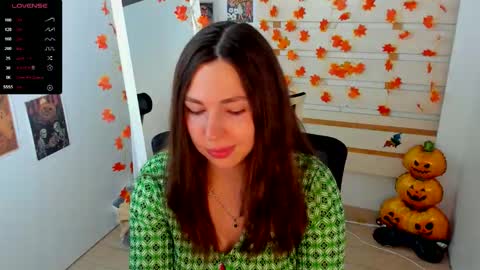 Kim online show from November 2025 03:44:01 PM