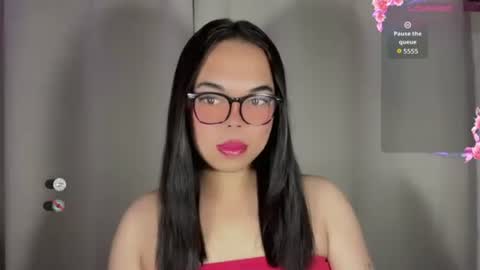 KYLIE online show from November 2025 01:00:02 PM