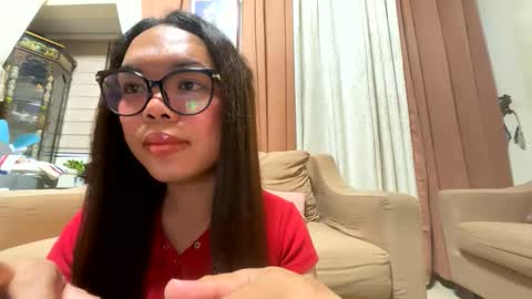 Snapshot of kim_kyile chatting on April 2026 03:39:02 PM KYLIE online show from April 2026 03:39:02 PM