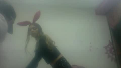 Snapshot of kim_xx09 chatting on December 2025 07:41:01 PM YENCYYY online show from December 2025 07:41:01 PM