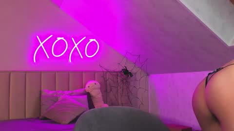 kimberlly_smith online show from November 2025 11:58:02 PM