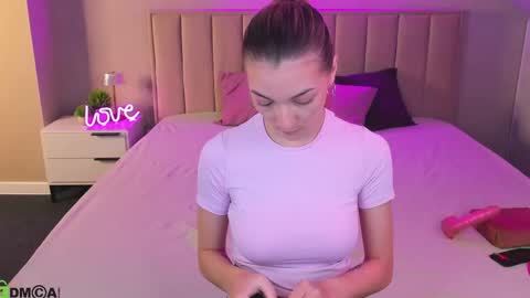 Snapshot of kimberlly_smith chatting on May 2026 12:16:02 AM kimberlly_smith online show from May 2026 12:16:02 AM