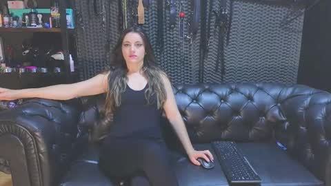 Snapshot of kimberly_swan_ chatting on January 2025 02:43:02 AM KIMBERLY SWAN online show from January 2025 02:43:02 AM