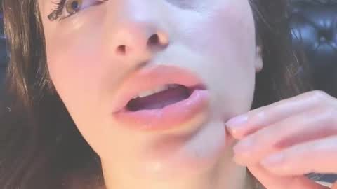 Snapshot of kimberly_swan_ chatting on January 2025 06:45:02 PM KIMBERLY SWAN online show from January 2025 06:45:02 PM