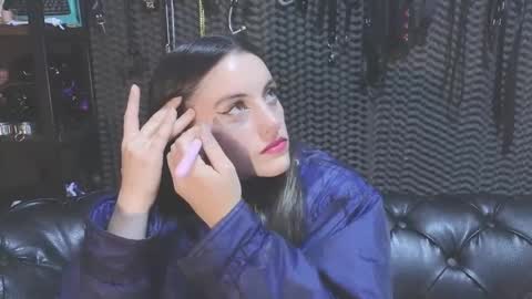 Snapshot of kimberly_swan_ chatting on February 2025 10:07:02 PM KIMBERLY SWAN online show from February 2025 10:07:02 PM