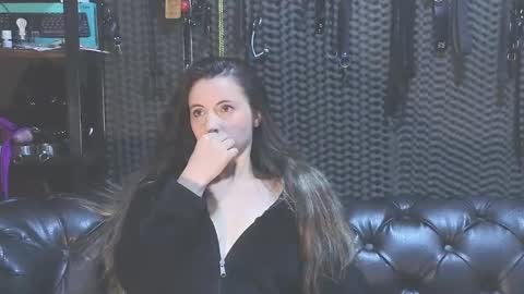 Snapshot of kimberly_swan_ chatting on February 2025 12:19:01 AM KIMBERLY SWAN online show from February 2025 12:19:01 AM