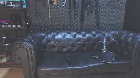 Snapshot of kimberly_swan_ chatting on February 2025 06:47:02 PM KIMBERLY SWAN online show from February 2025 06:47:02 PM