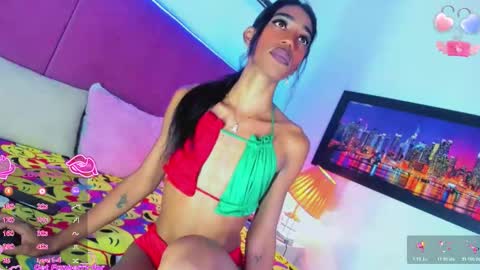 Your Queen KIM online show from November 2025 09:35:02 PM