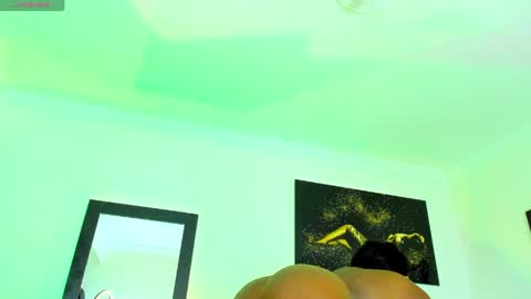 Kimberly Banks online show from April 2026 08:10:01 PM