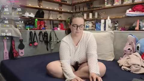 Snapshot of kimberlycaprice chatting on October 2025 06:14:02 AM kimberlycaprice online show from October 2025 06:14:02 AM