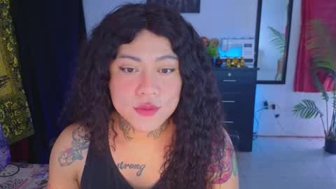 Kimberly Polizzi     online show from October 2025 11:09:01 PM