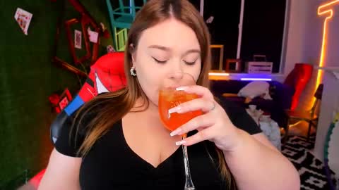 Snapshot of kimberlymaran chatting on February 2025 03:16:01 PM The one that you wont be able to forget online show from February 2025 03:16:01 PM