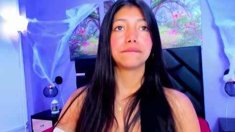 Kimberly Villalobos online show from October 2025 11:40:01 AM