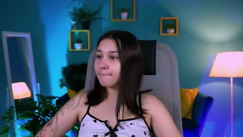 kimclarks online show from December 2025 11:50:02 AM