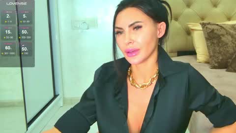 KIm online show from April 2026 06:44:02 PM