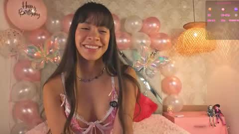 kimhilton online show from October 2025 05:11:02 AM