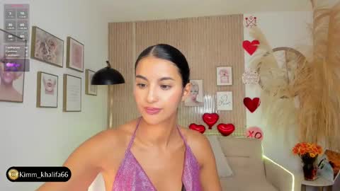 Kim  online show from February 2025 12:38:02 AM