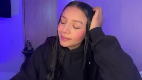 Snapshot of kimmi_foxy chatting on July 2026 02:18:02 PM kimmi online show from July 2026 02:18:02 PM