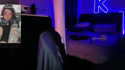 Snapshot of kimmiakiss22 chatting on May 2026 03:02:01 AM Kimmi online show from May 2026 03:02:01 AM