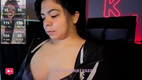 Snapshot of kimmiakiss22 chatting on July 2026 02:25:01 AM Kimmi online show from July 2026 02:25:01 AM
