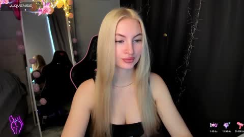 kimmy1_powell online show from April 2026 03:02:01 AM