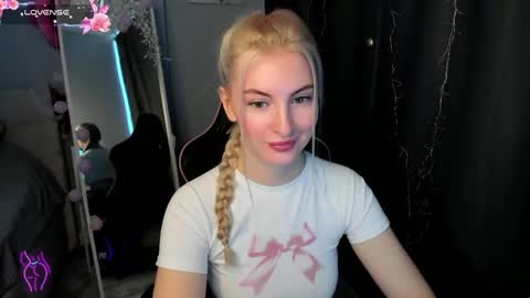 kimmy1_powell online show from April 2026 03:20:01 AM