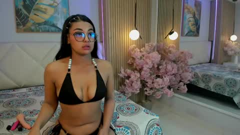Snapshot of kimmy_bolton chatting on April 2026 12:04:01 PM kimmy_bolton online show from April 2026 12:04:01 PM