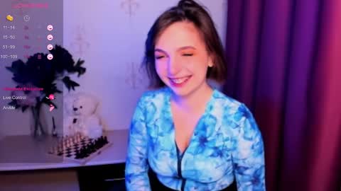 Hazel online show from November 2025 11:10:01 AM