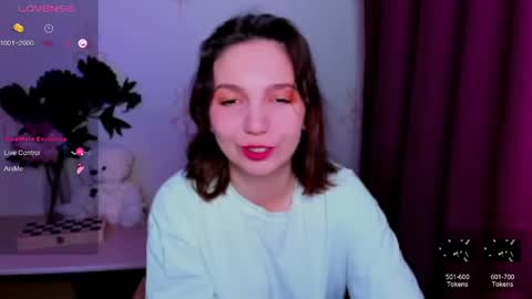 Snapshot of kindhazelhere_ chatting on April 2026 11:36:02 PM Hazel online show from April 2026 11:36:02 PM