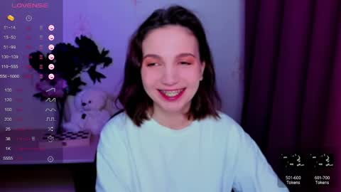 Snapshot of kindhazelhere_ chatting on April 2026 07:31:01 PM Hazel online show from April 2026 07:31:01 PM
