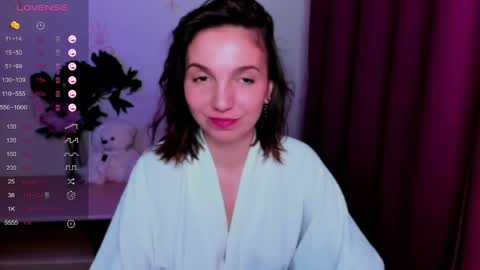 Snapshot of kindhazelhere_ chatting on May 2026 08:52:02 AM Hazel online show from May 2026 08:52:02 AM