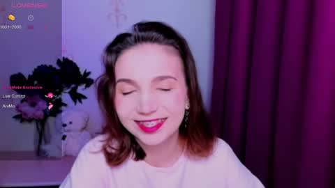 Snapshot of kindhazelhere_ chatting on May 2026 06:13:02 PM Hazel online show from May 2026 06:13:02 PM