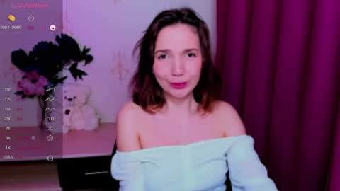 Snapshot of kindhazelhere_ chatting on May 2026 02:30:01 AM Hazel online show from May 2026 02:30:01 AM
