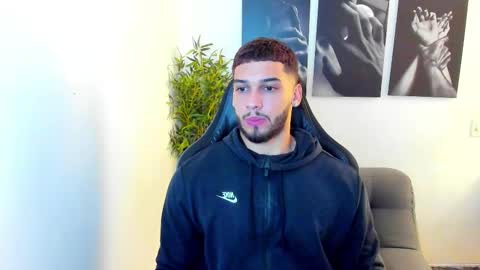 king_of_kings__ online show from February 2025 02:50:01 AM