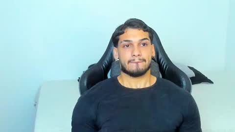 king_of_kings__ online show from January 2026 09:31:01 PM