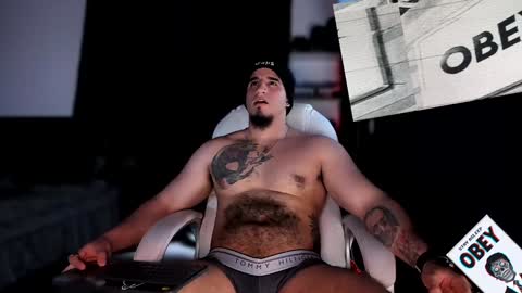 Snapshot of kingbear777 chatting on February 2025 12:20:02 AM King Bear online show from February 2025 12:20:02 AM