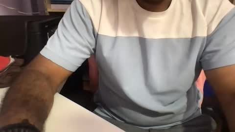 kingcobra_08 online show from March 2026 02:37:01 AM