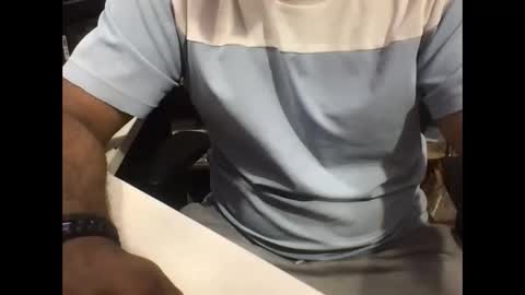 kingcobra_08 online show from April 2026 02:57:01 PM