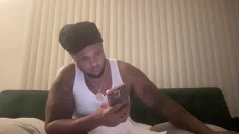 Snapshot of kingdabiggest chatting on April 2026 08:50:02 AM KingDaBiggest online show from April 2026 08:50:02 AM