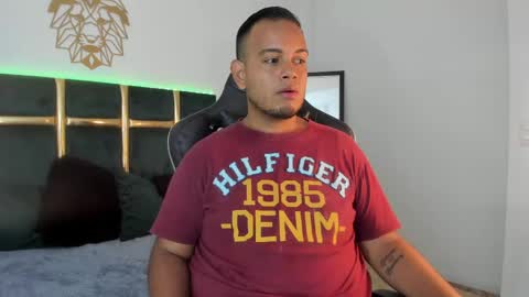 Snapshot of kingg_jay chatting on May 2026 11:52:02 AM kingg_jay online show from May 2026 11:52:02 AM