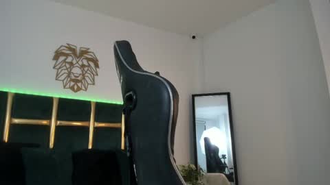 Snapshot of kingg_jay chatting on June 2026 12:11:01 PM kingg_jay online show from June 2026 12:11:01 PM