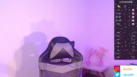  A L E X  online show from October 2025 02:44:01 AM