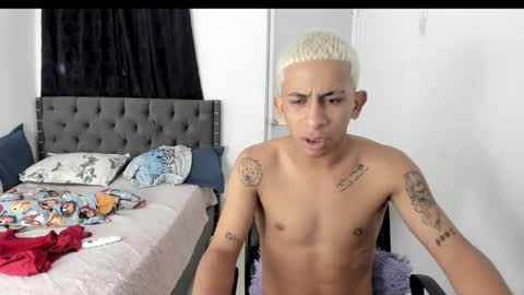 DOMINANT ALPHA KINGS online show from November 2025 05:02:01 AM