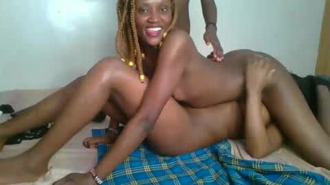 Snapshot of kinky_aria chatting on September 2025 06:33:01 PM kinky_aria online show from September 2025 06:33:01 PM